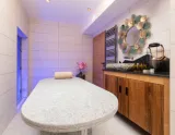 Rezidencia Alpaga v La Toussuire - pohľad na masážny stôl vo wellness