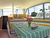 Interiér lode Cruiser Comfort