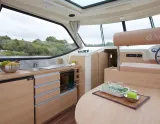Interiér lode Cruiser Comfort