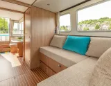 Interiér lode Penichette Premium+
