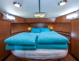 Interiér lode Cruiser Premium Steel
