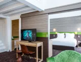 Hotel ORMELUNE vo Val d'Isère - Francúzsko  - zelená izba