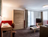 Hotel ORMELUNE vo Val d'Isère - Francúzsko  - priestranná obývacia izba