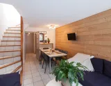 Rezidencia Chalet Jardin Alpin v La Salle les Alpes - Francúzsko  - pohľad na obyvaciu izbu