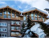 Hotel ORMELUNE vo Val d'Isère - Francúzsko  - pohľad na hotel v zime