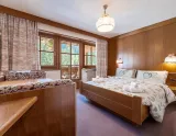 Krásny a príjemný Hotel VILLETTA MARIA s wellness, vo Val di Fassa - Taliansko  -  drevená manželská izba