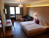 Izba (© Hotel Scherer) - Lyžovačky v Alpách, www.hitka.sk