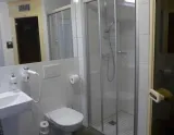 Príklad kúpeľne so saunou  (© Sissi Park) - Lyžovačky v Alpách, www.hitka.sk