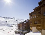 (© Les Montagnettes) - Lyžovačky v Alpách, www.hitka.sk