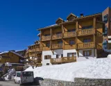 (© Les Montagnettes) - Lyžovačky v Alpách, www.hitka.sk