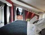 Izba (©  Hotel Les Sherpas) - Lyžovačky v Alpách, www.hitka.sk 