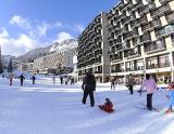 Centrum Flaine (© Yann Havis) - Lyžovačky v Alpách, www.hitka.sk 