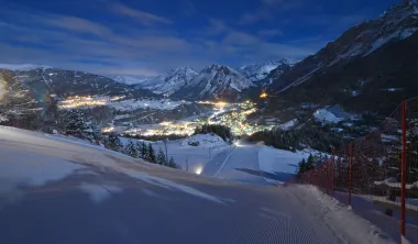 Autobusový lyžiarsky zájazd v zimnej sezóne 2026/27 do strediska Bormio & Santa Caterina - pohľad na upravenú lyžiarsku zjazdovku