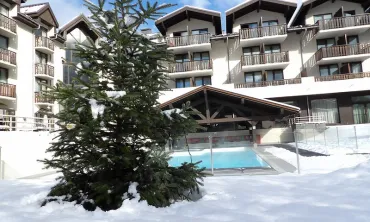 Hotel Le Refuge des Aiglons (© Yoan Chevojan, Temmos Hotels) Lyžovačky v Alpách, Dovolenka na lodi a plavby, Formula F1, www.hitka.sk