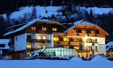 (© Hotel Almrausch) -  Lyžovačky v Alpách, www.hitka.sk
